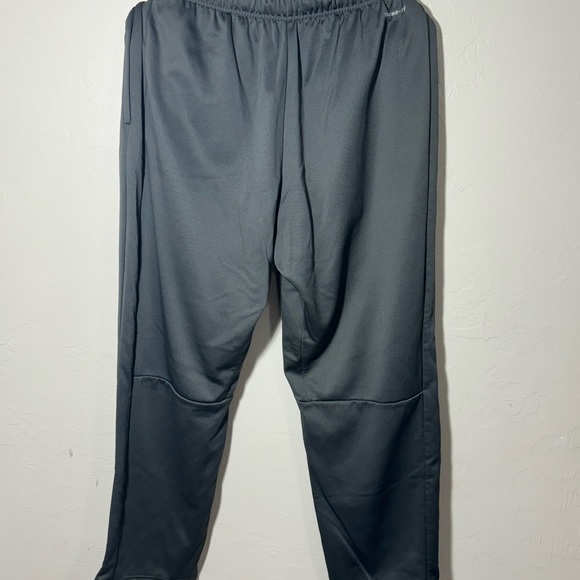 Nike Men's Therma Fit KO Knockout Fleece Sweatpants Size XXL Grey - Picture 2 of 2